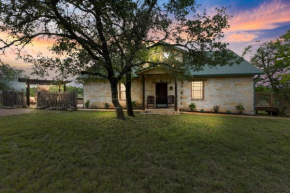 Luxury Home with Fire Pit & Hill Country Views
